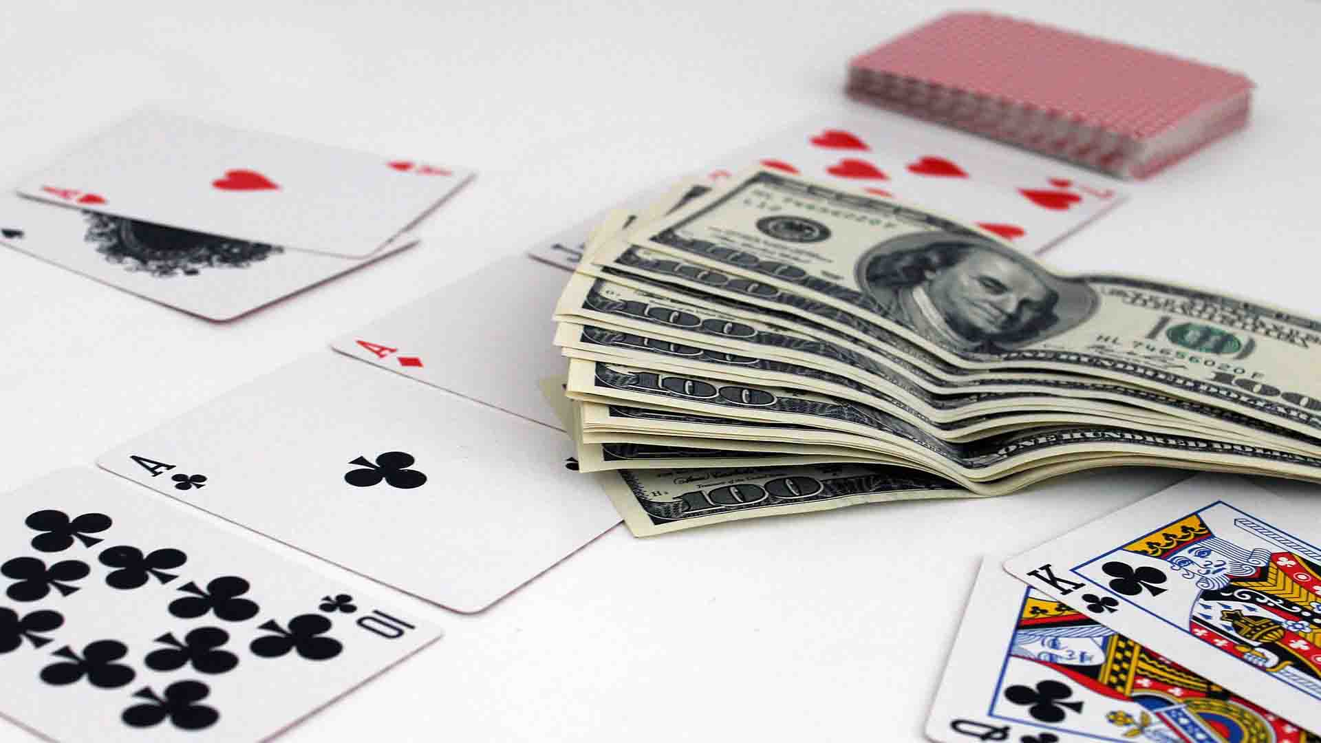 Baccarat Tips and Improve Your Online Gaming Experience