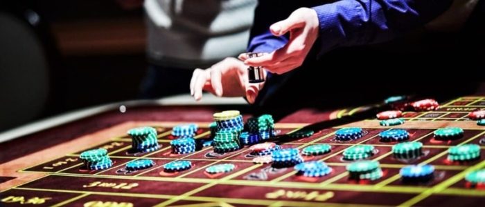 How to Choose an Online Casino Site for slots and poker