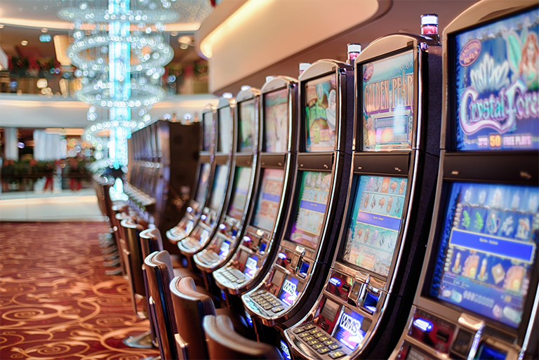 How to win big at online slots?